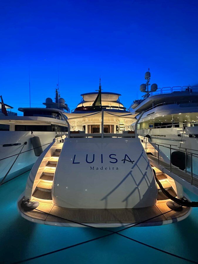 1998 HEESEN YACHTS 156' 3