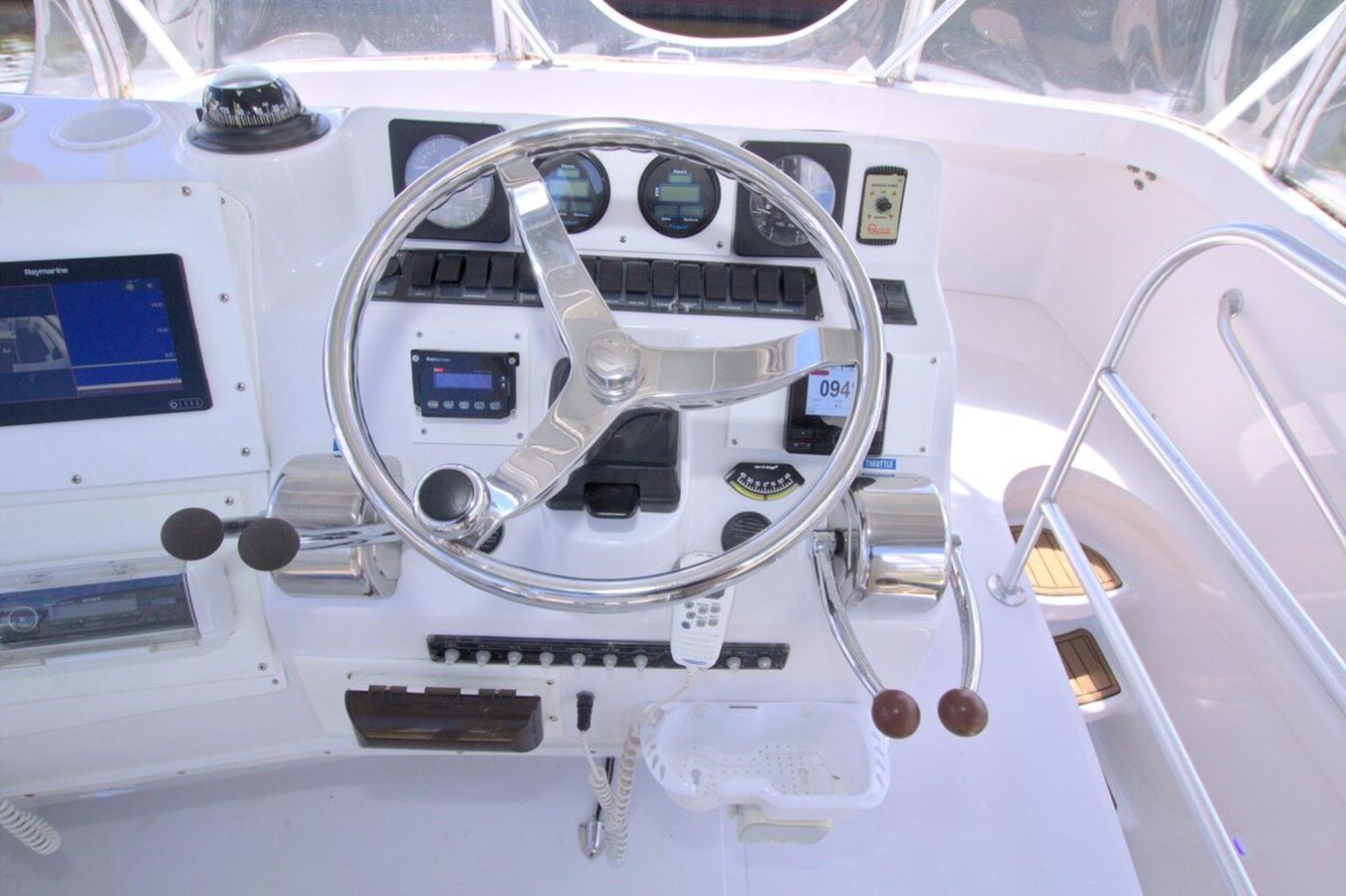 1998-luhrs-36-cace3a