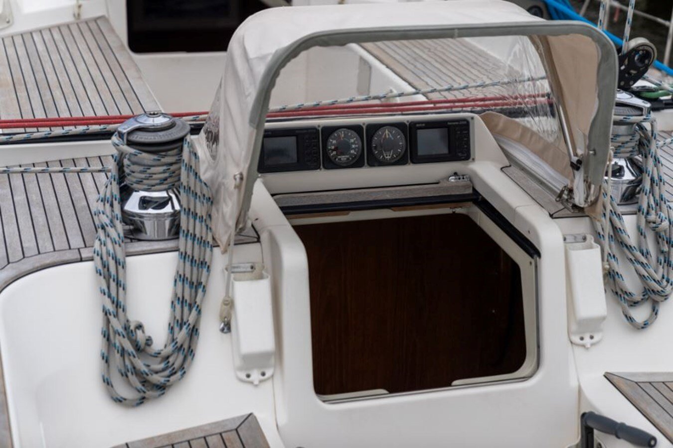 1998-nautor-swan-57-6-3ac73d