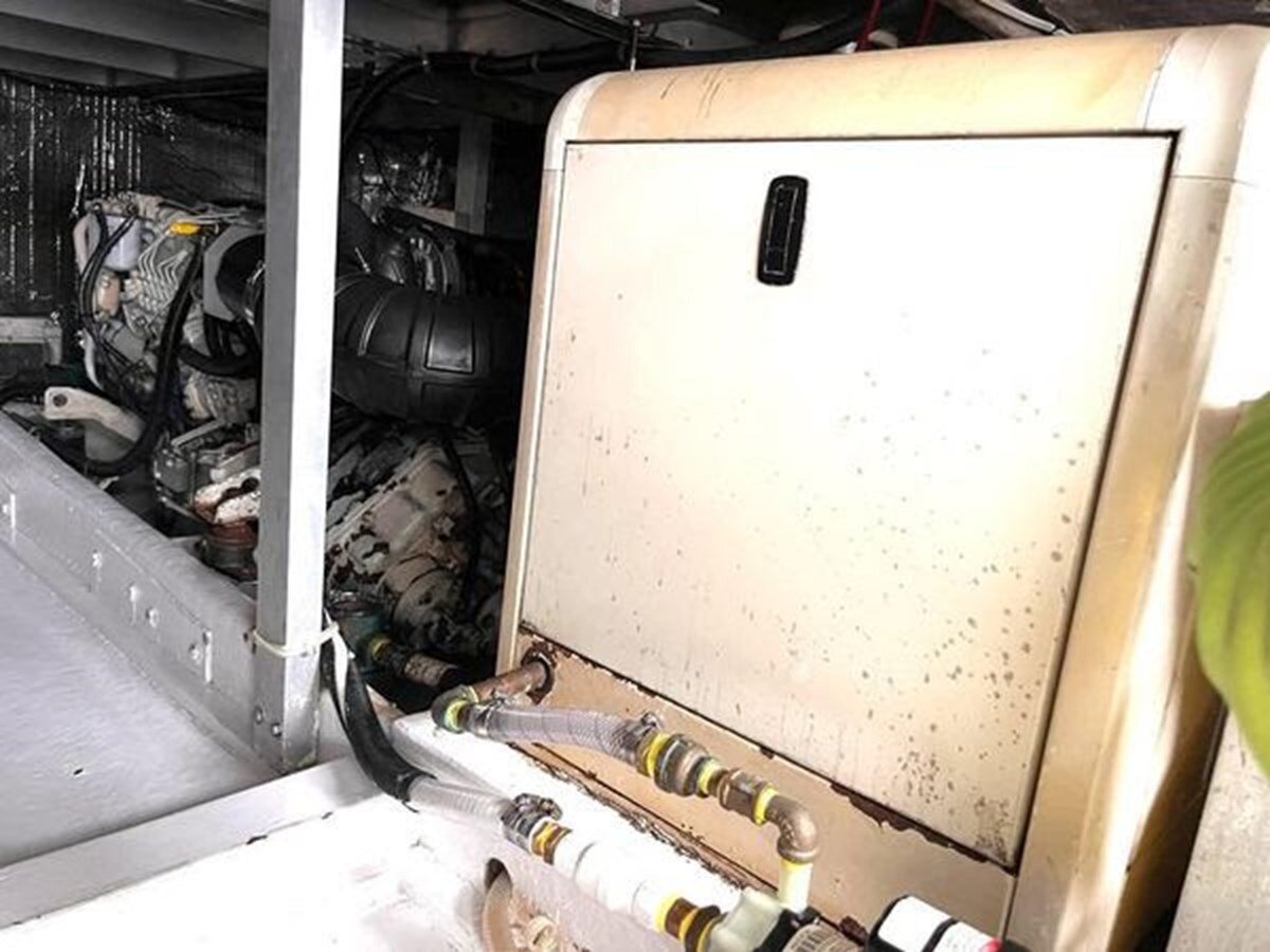 1998-navigator-53-59c4ff