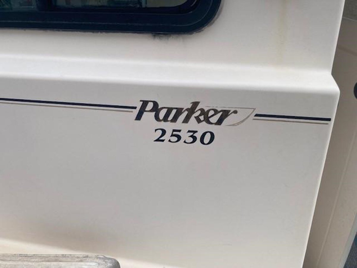 1998-parker-marine-25-c4f045