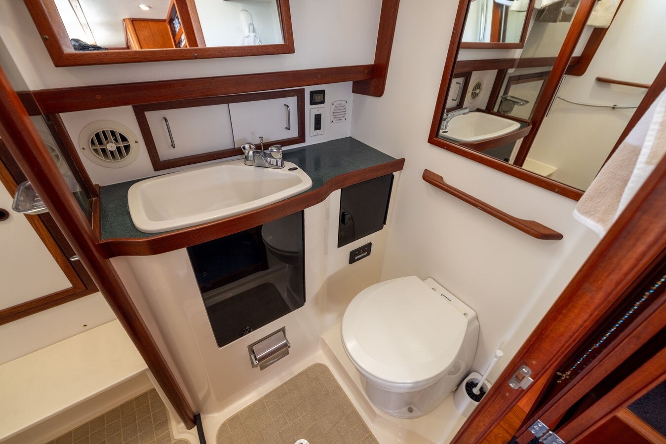 1998-sabreline-47-8e84c4