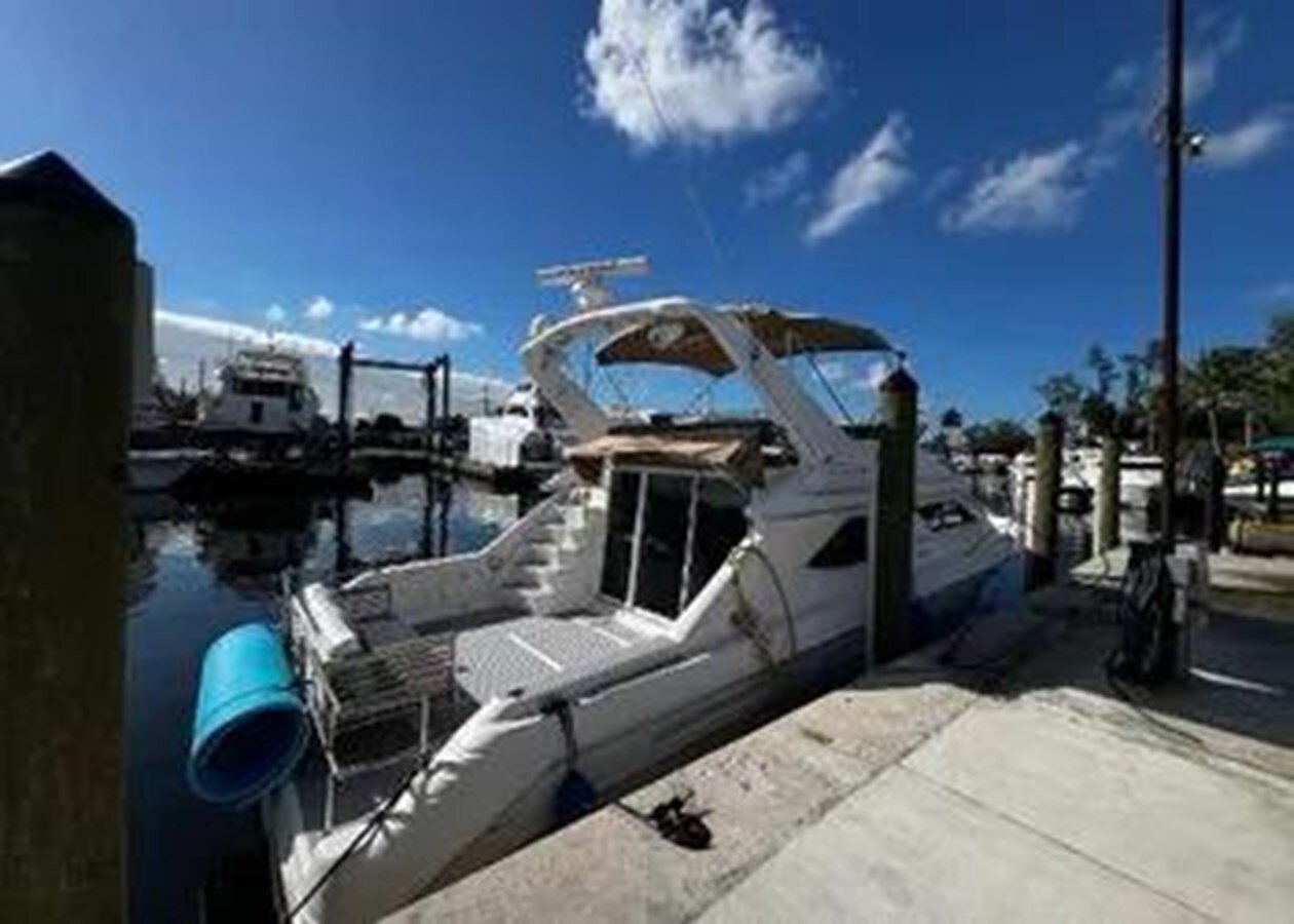 1998-sea-ray-44-d98b70