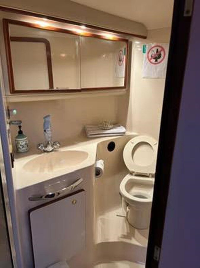 1998-sea-ray-44-d98b70