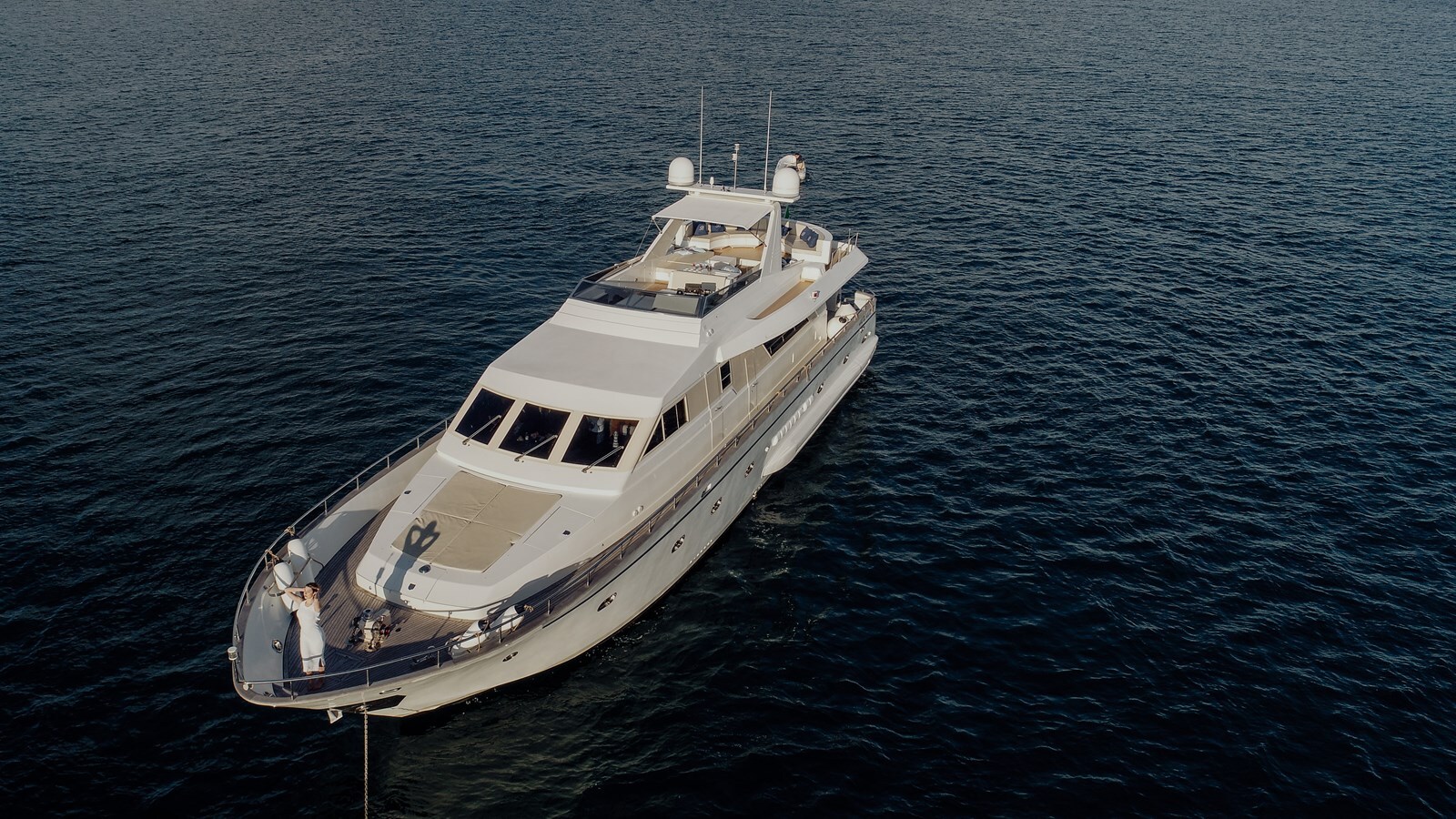 1998 VERSILCRAFT 82' 1