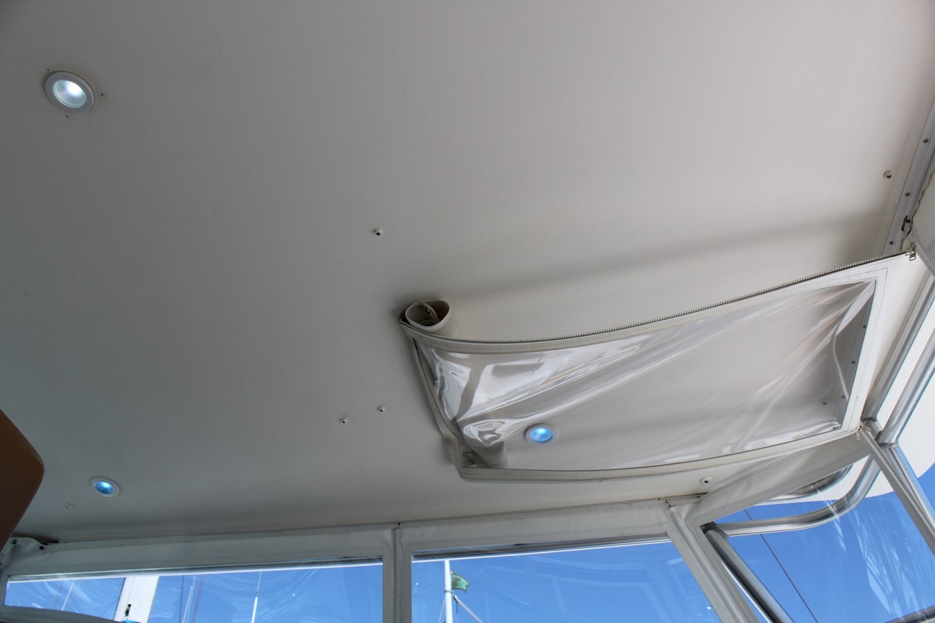 1998-viking-43-068536