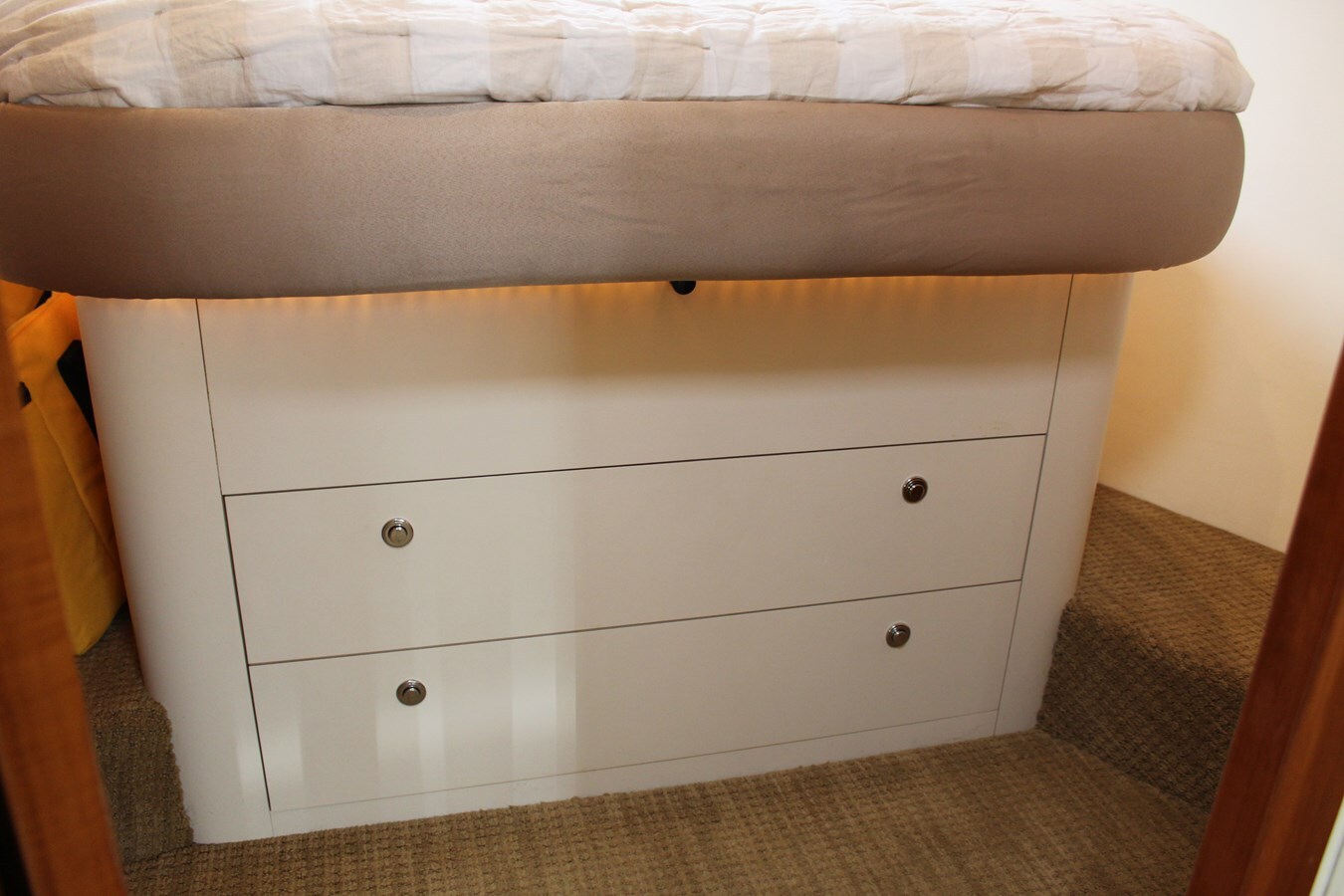 1998-viking-43-068536