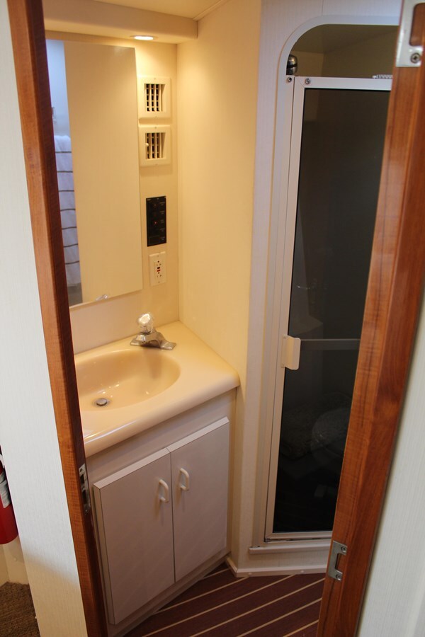 1998-viking-43-068536