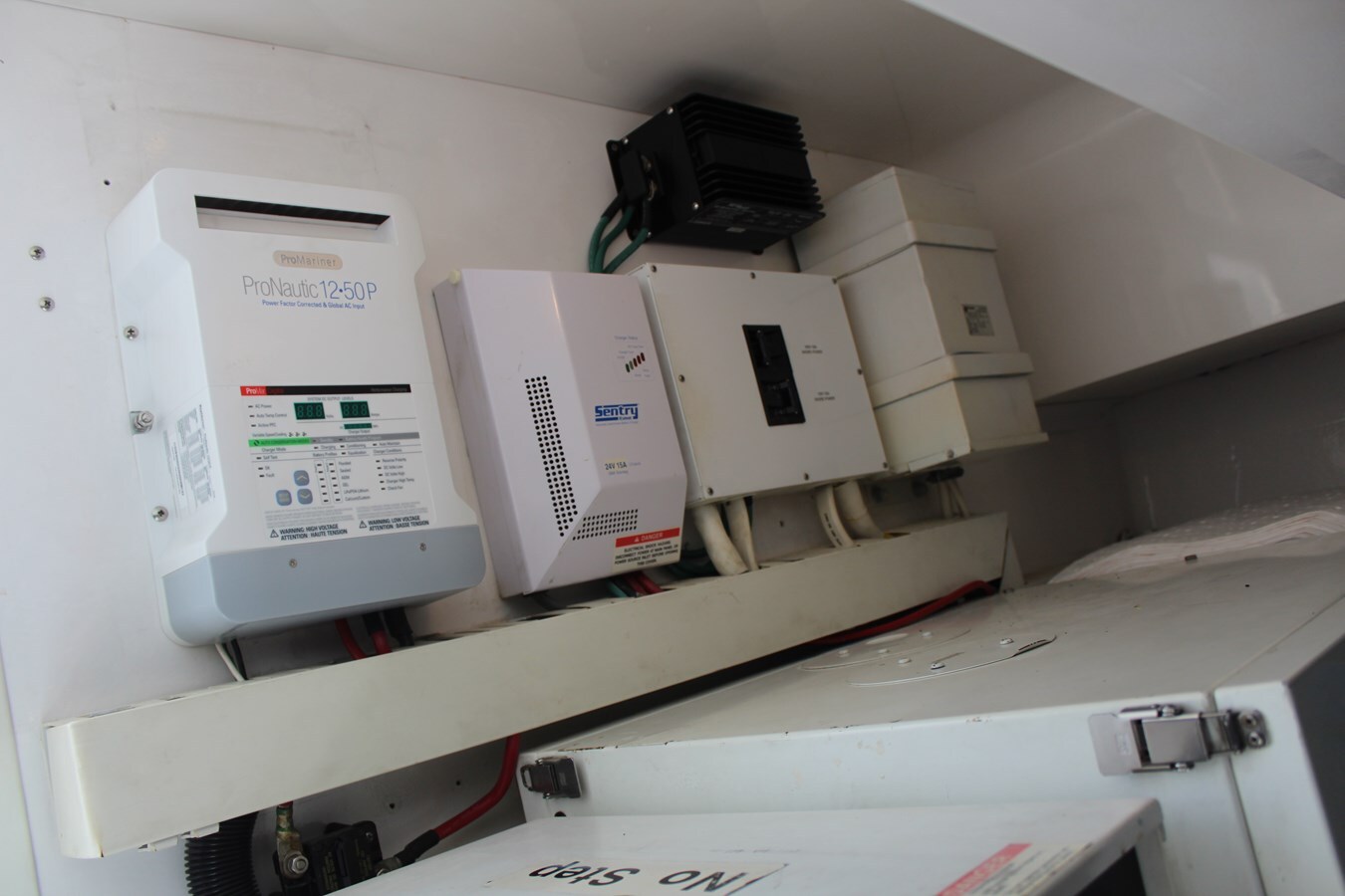 1998-viking-43-068536