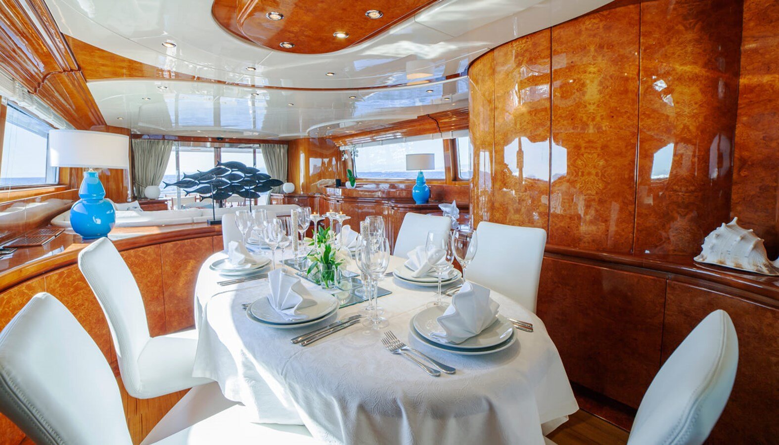 1999 ADMIRAL YACHTS 85' 4