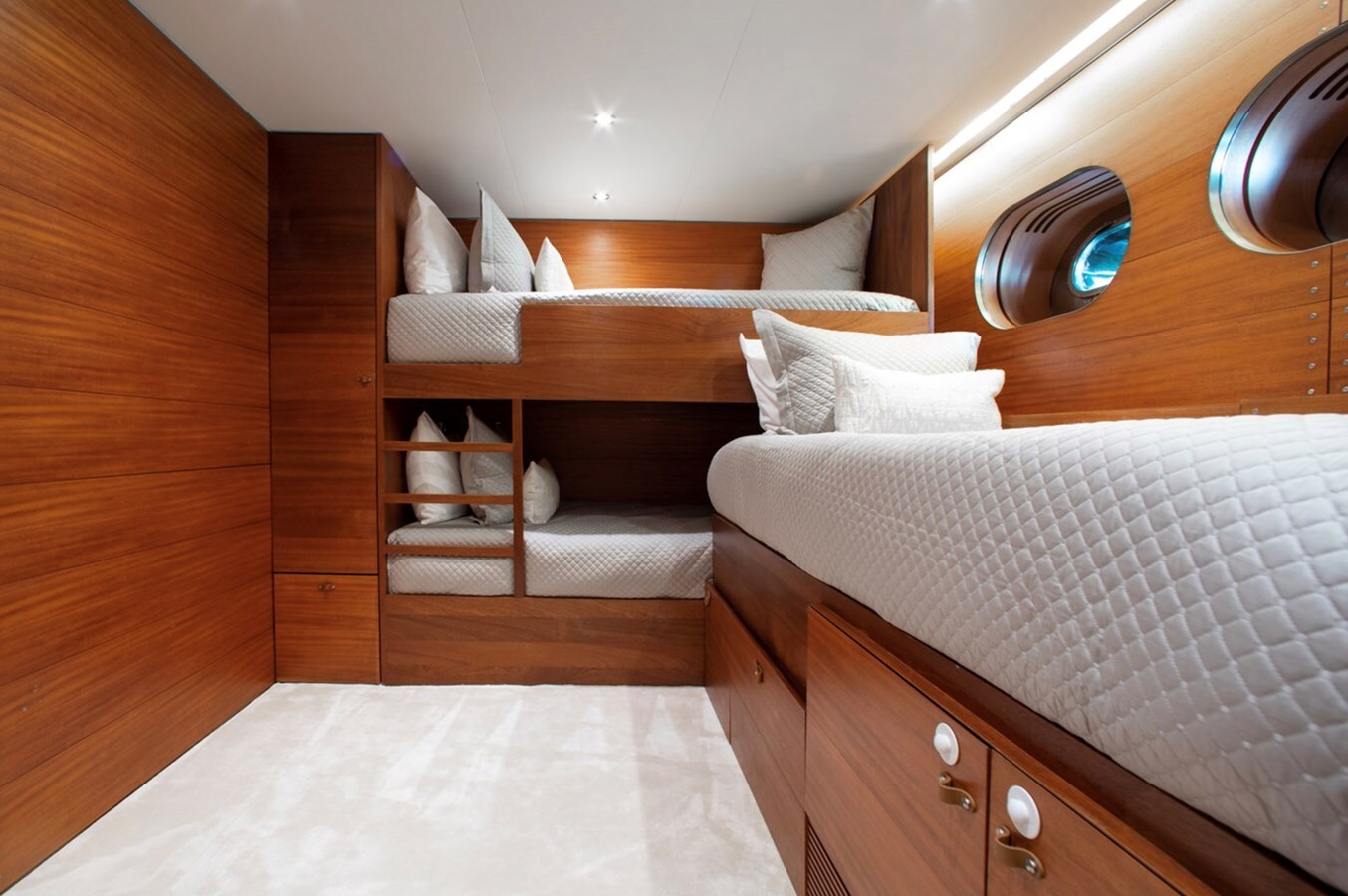 1999-baglietto-135-8e5fb9