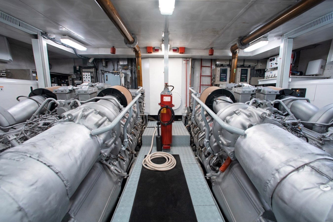 1999-baglietto-135-8e5fb9