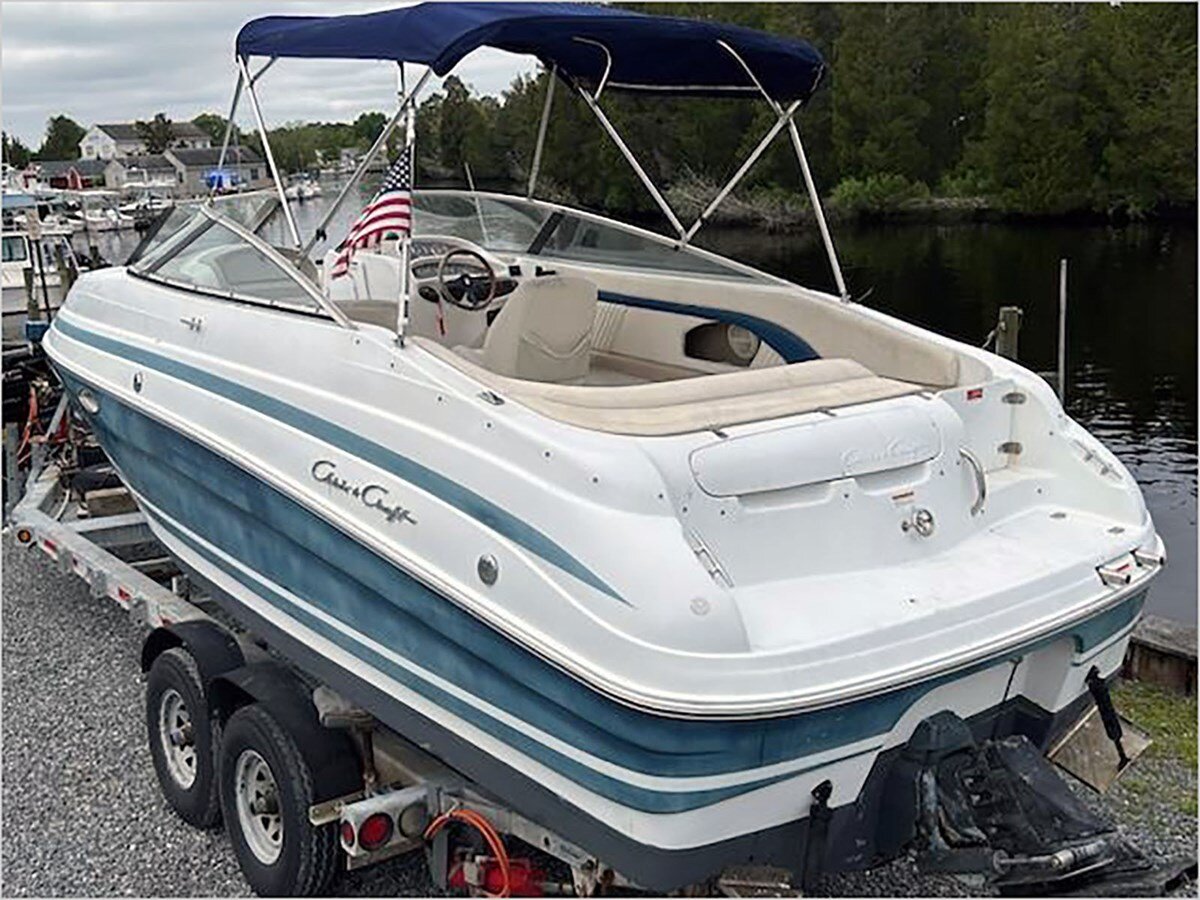 1999-bayliner-24-e08937