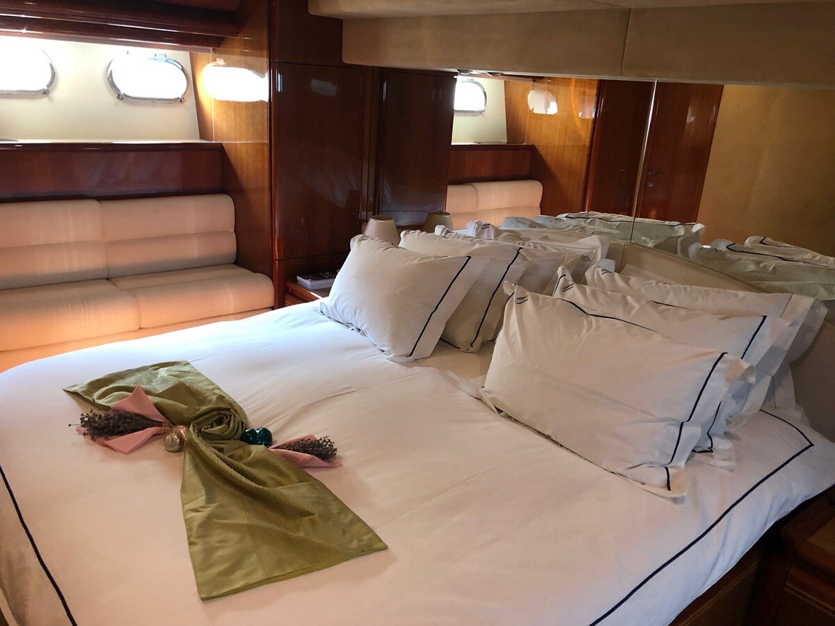 1999-ferretti-80-7-43f618