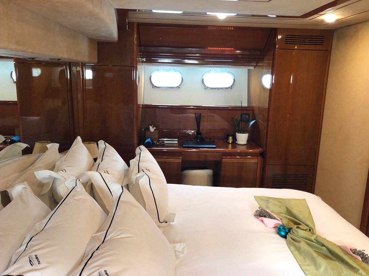 1999-ferretti-80-7-43f618