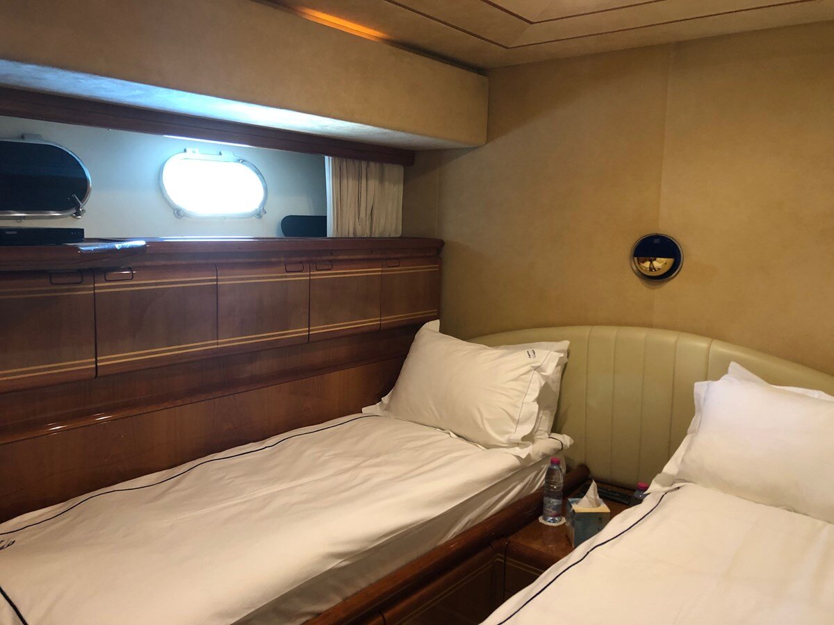 1999-ferretti-80-7-43f618