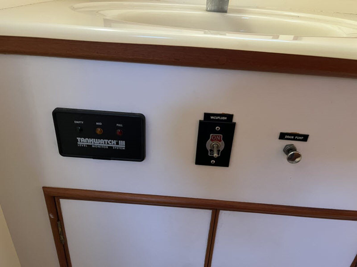 1999-grand-banks-38-1a7b59