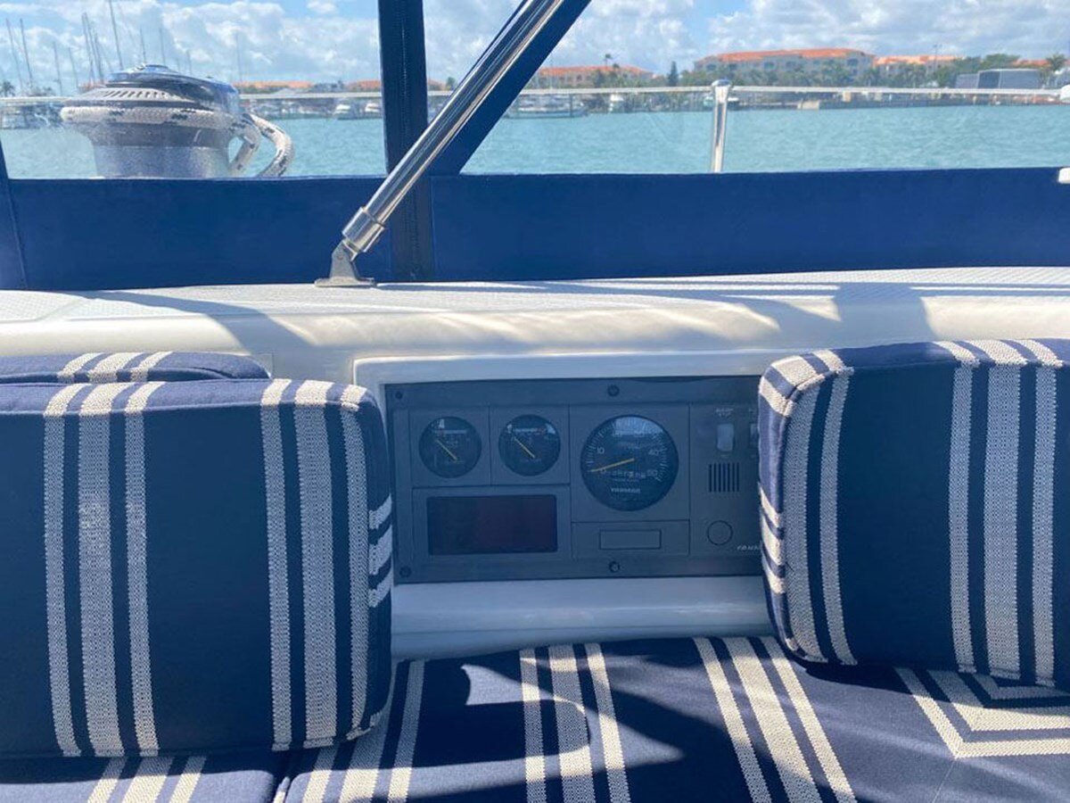 1999-queen-long-marine-54-1-5a9f04