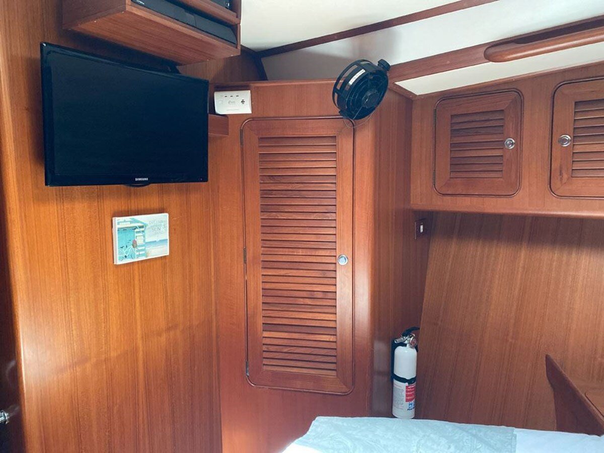 1999-queen-long-marine-54-1-5a9f04