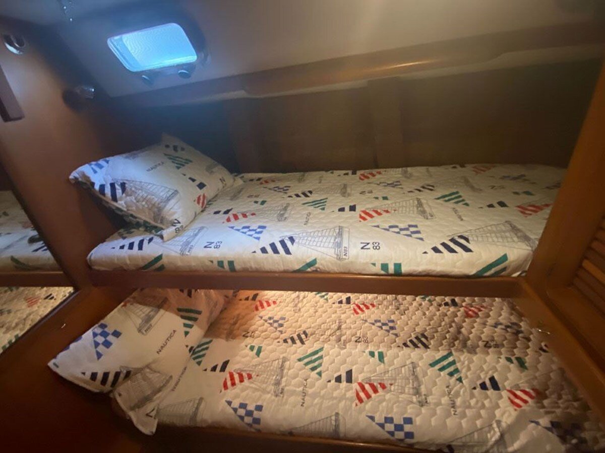 1999-queen-long-marine-54-1-5a9f04