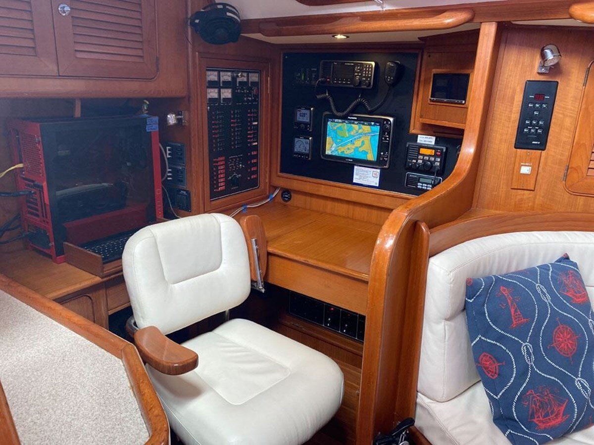 1999-queen-long-marine-54-1-5a9f04