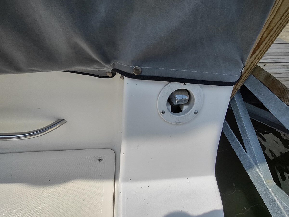 1999-rinker-24-c7cdac