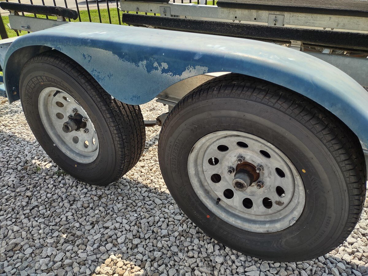 1999-rinker-24-c7cdac