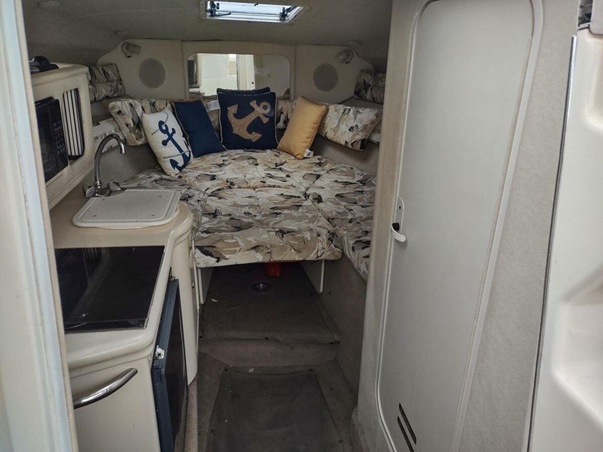 1999-sea-ray-26-95372e