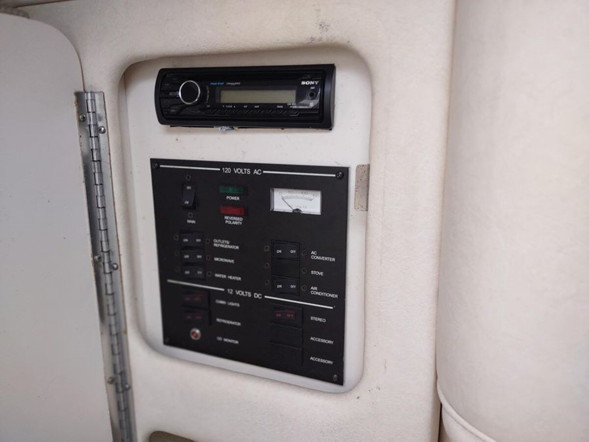 1999-sea-ray-26-95372e