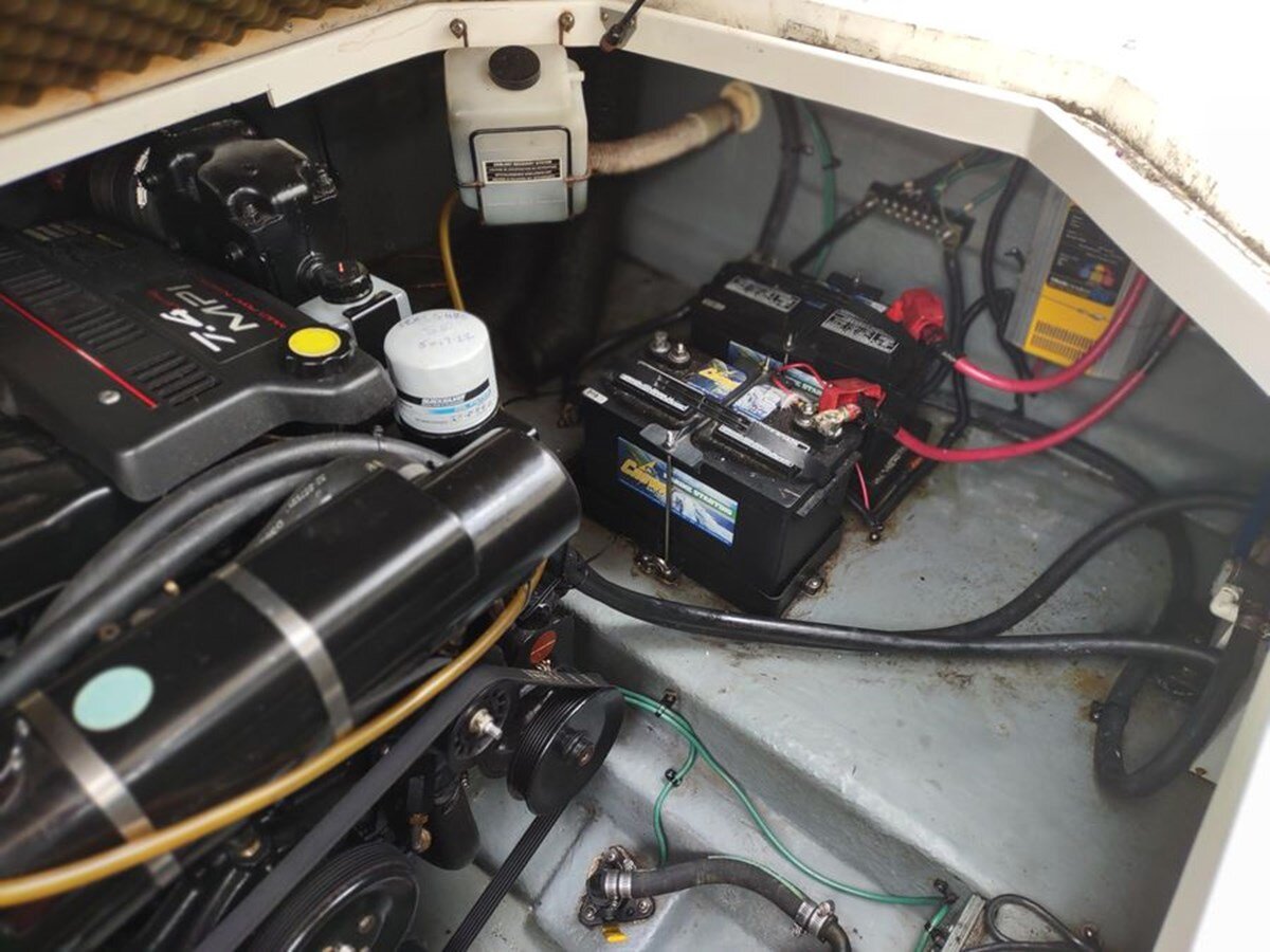 1999-sea-ray-26-95372e