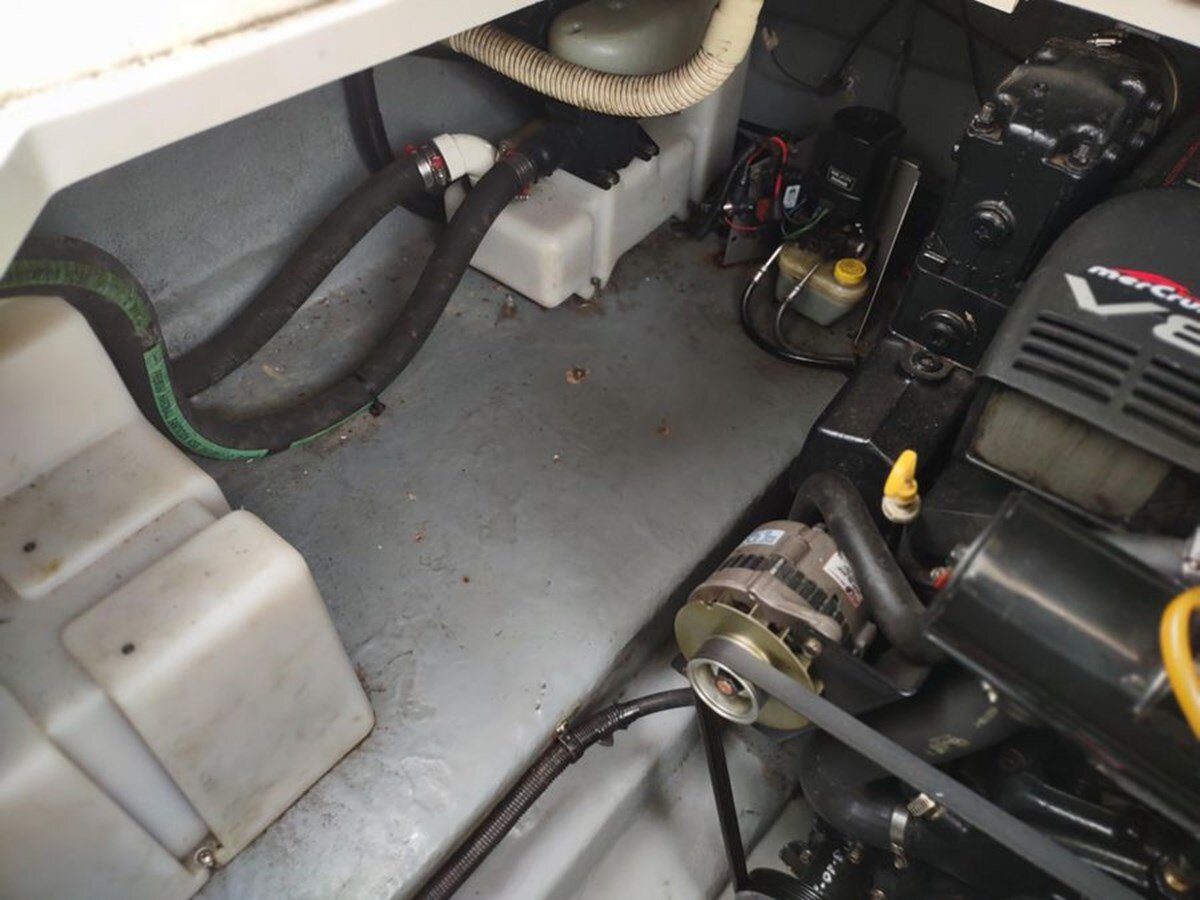 1999-sea-ray-26-95372e