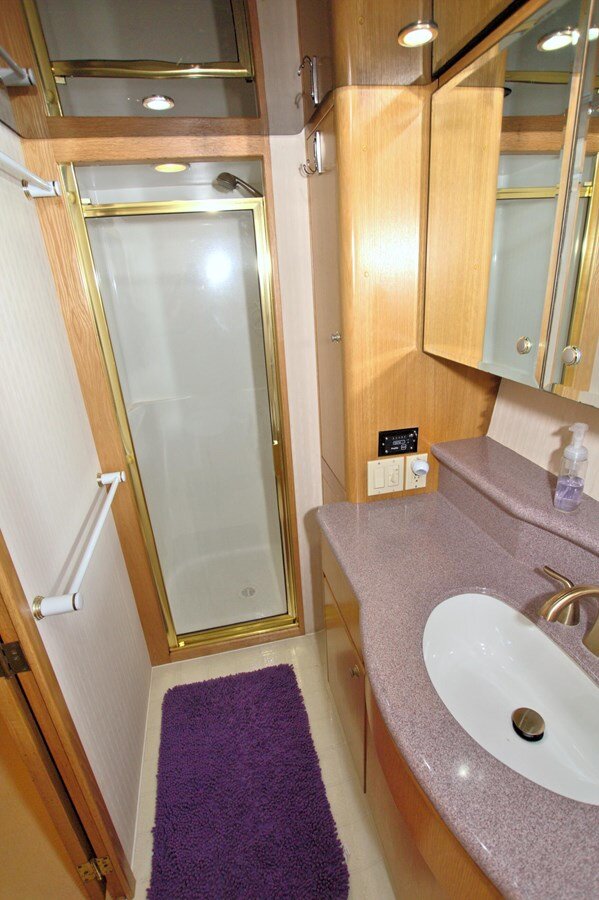 1999-west-bay-58-3e5e93