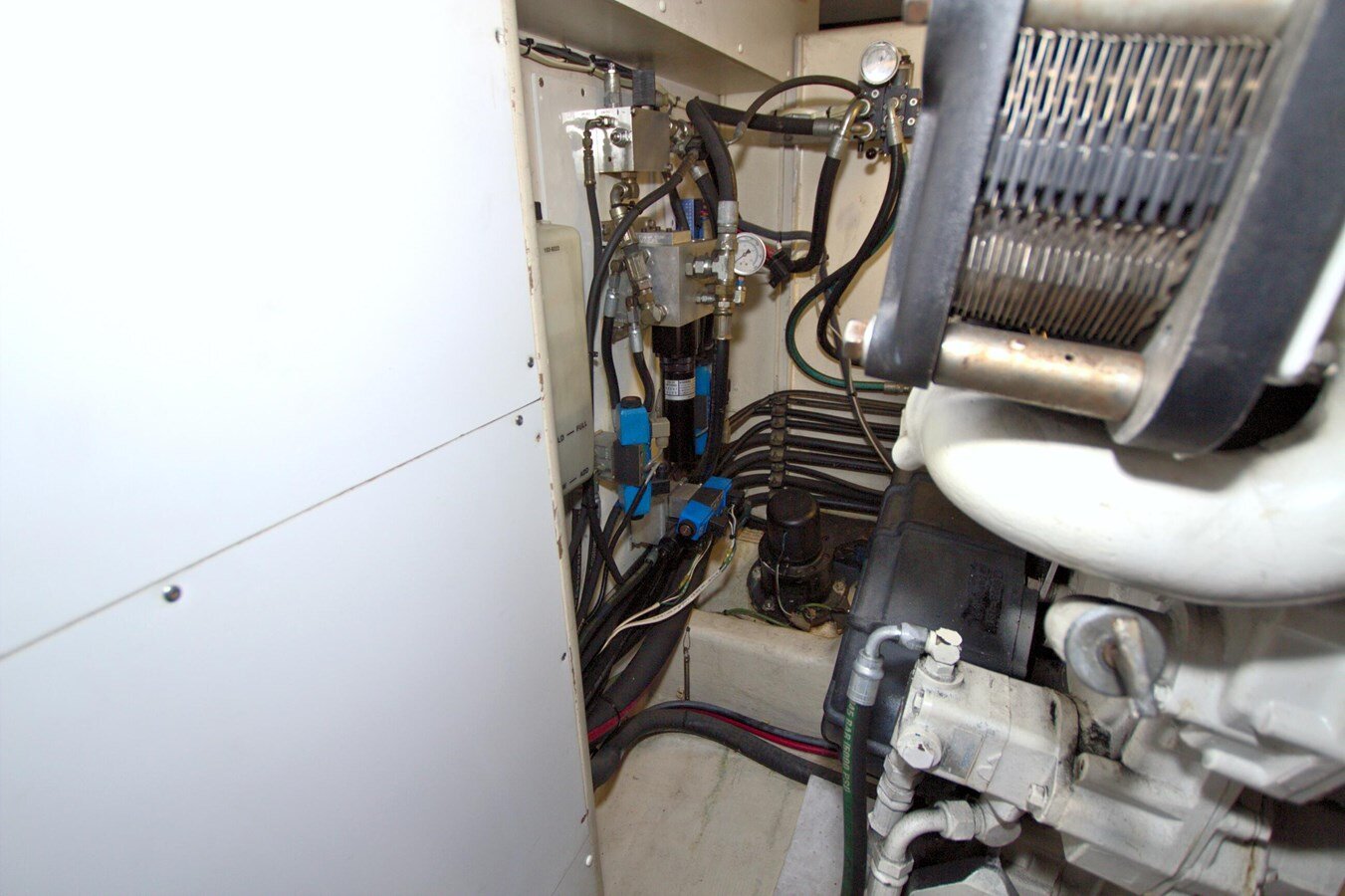 1999-west-bay-58-3e5e93