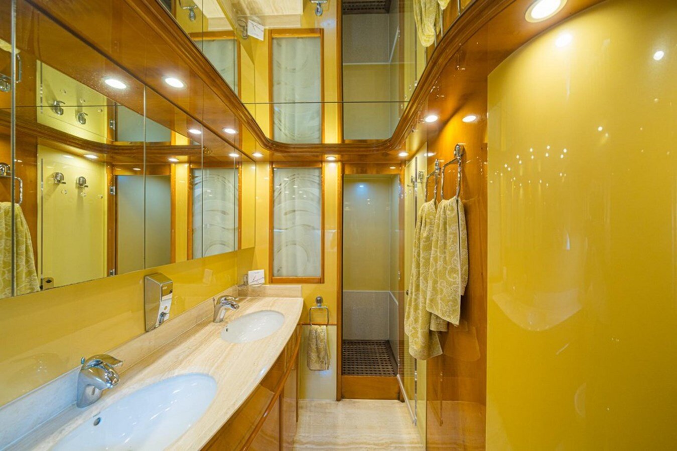 2000-astondoa-78-7-7cb8d7