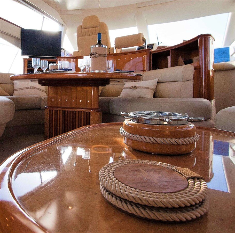 2000 AZIMUT YACHTS 58'