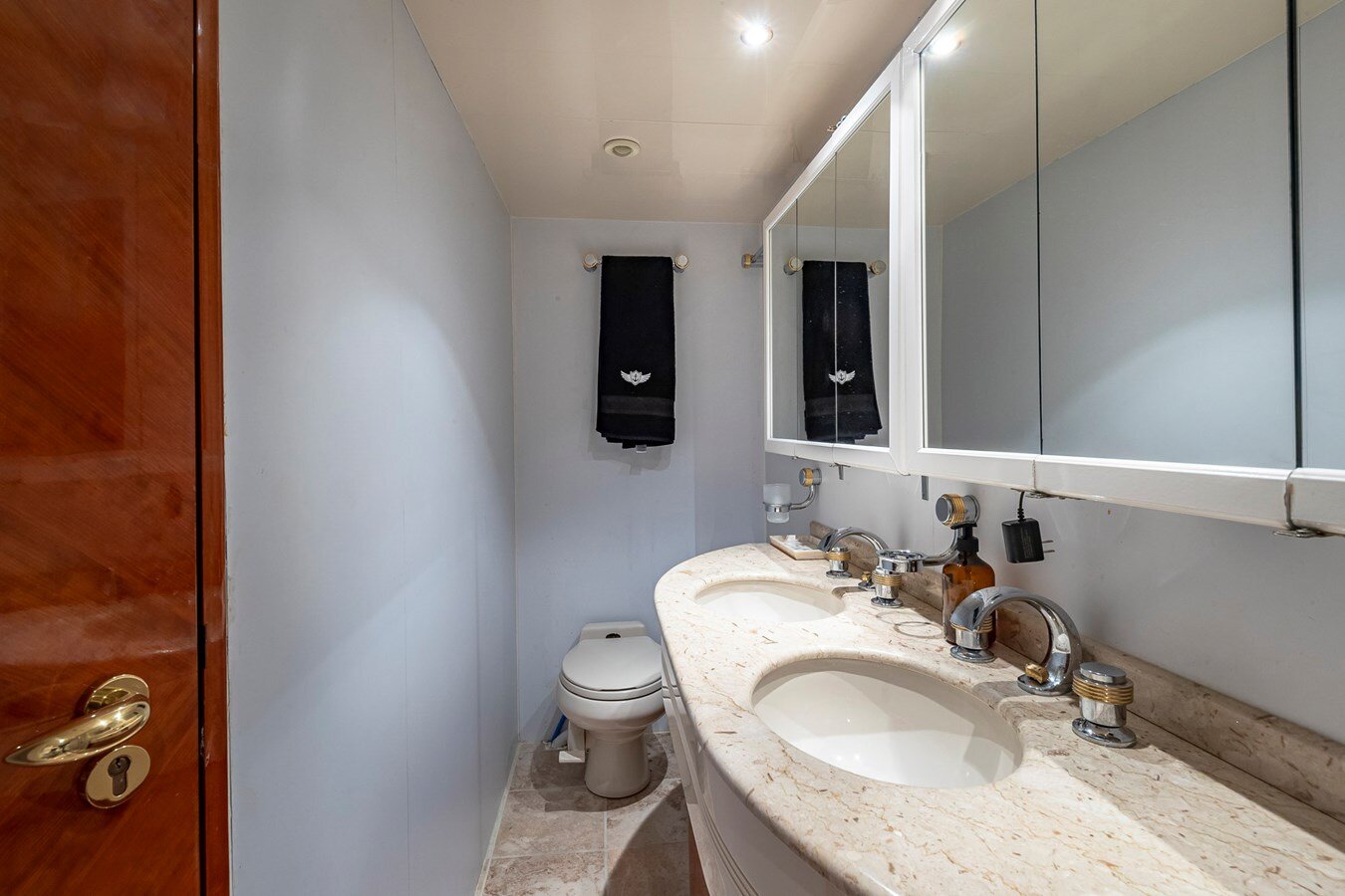 2000-azimut-yachts-69-11-ab81c5