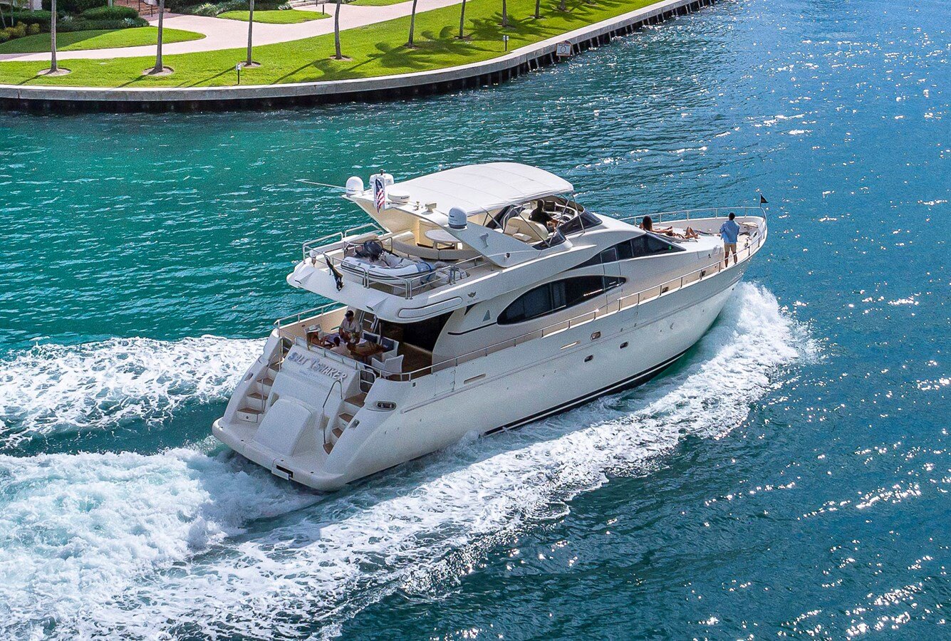 2000-azimut-yachts-69-11-ab81c5