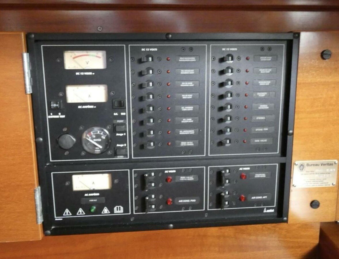 2000-beneteau-45-a83054