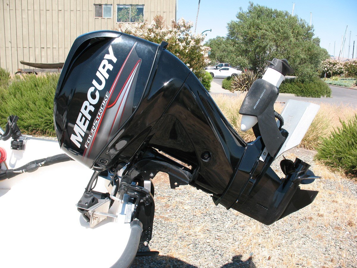 2000-boston-whaler-13-83de90