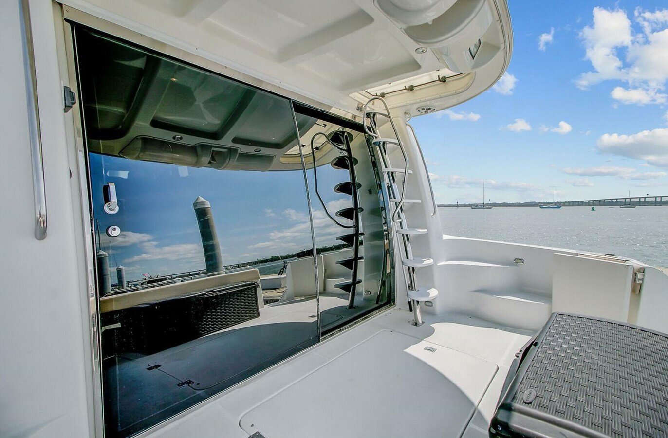 2000-carver-53-9-5ef8df