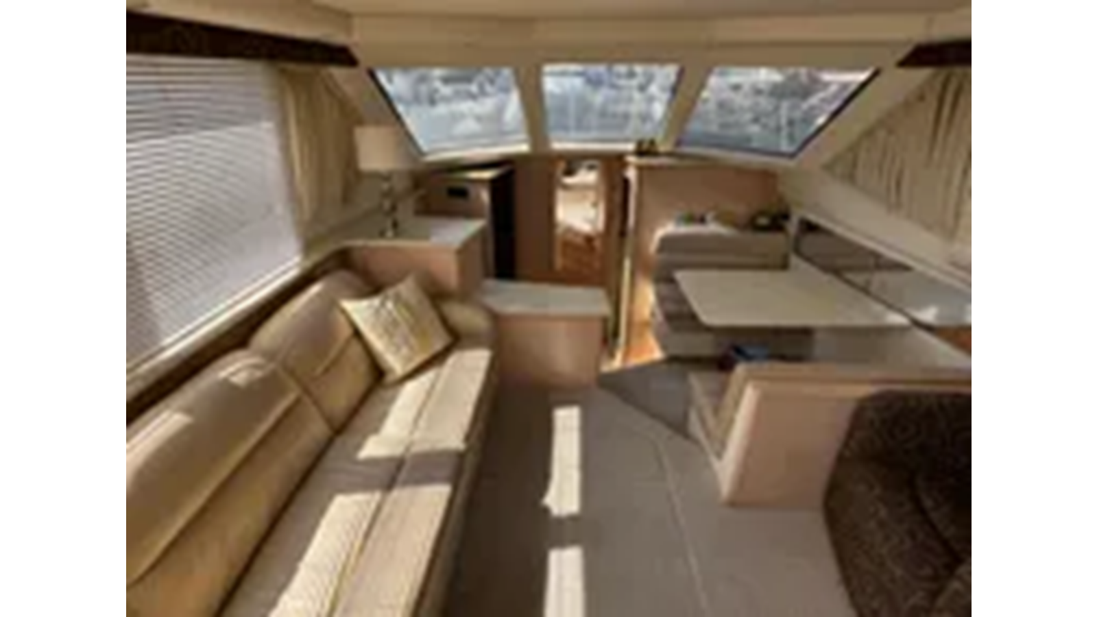 2000-carver-yachts-41-1-b9a329