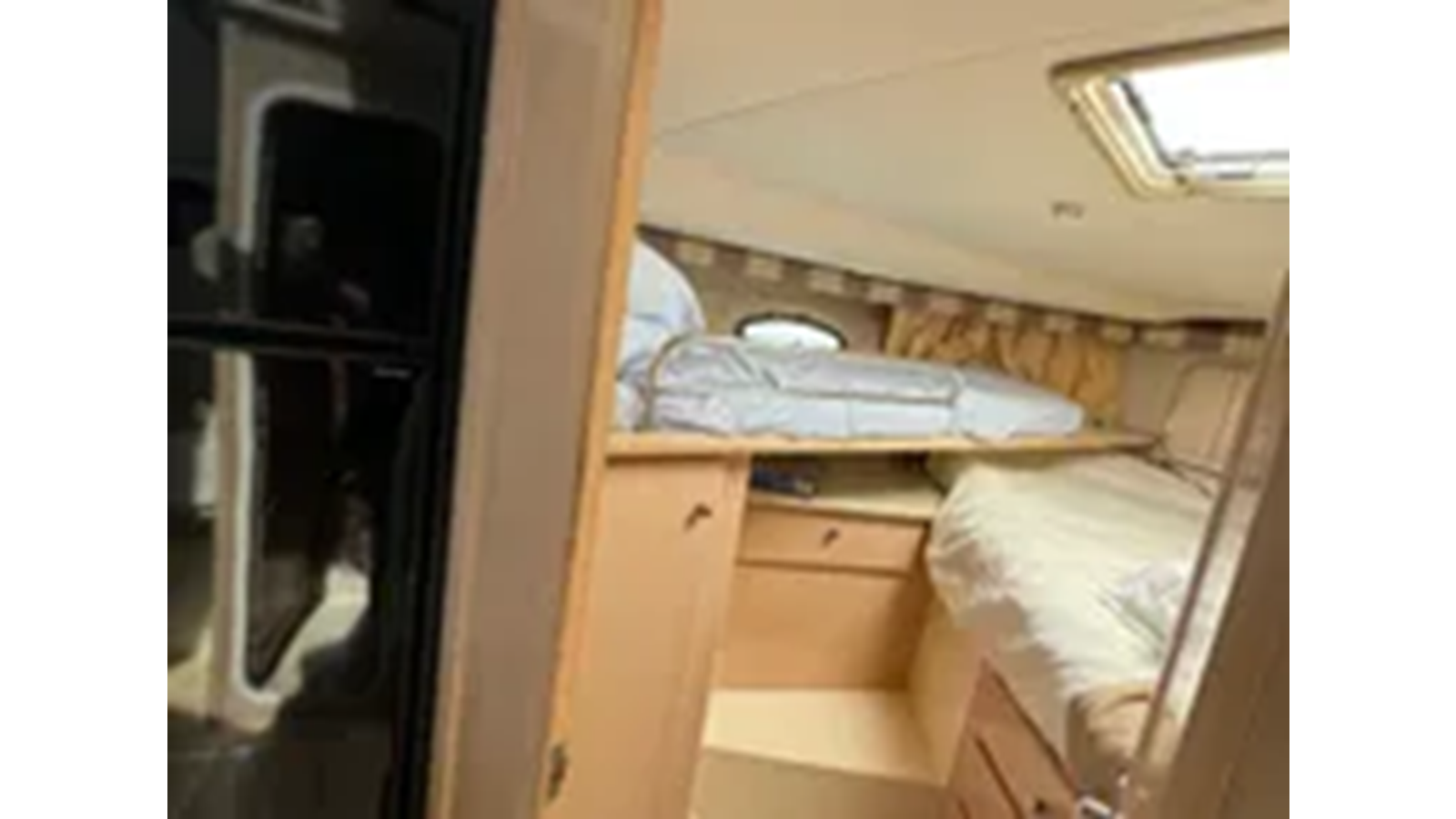 2000-carver-yachts-41-1-b9a329