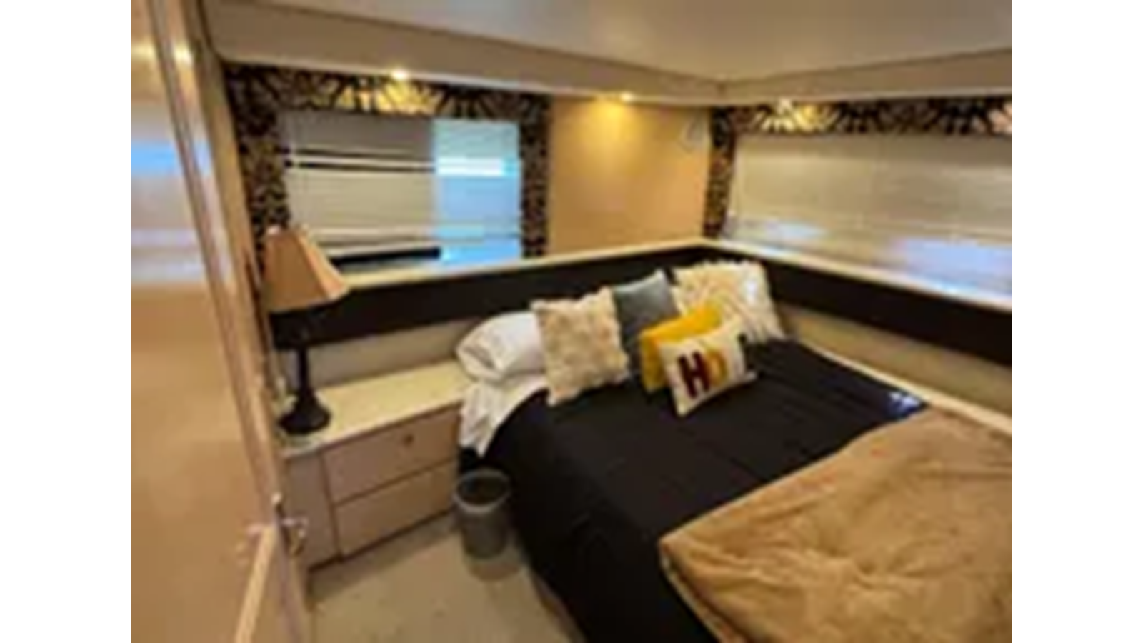 2000-carver-yachts-41-1-b9a329