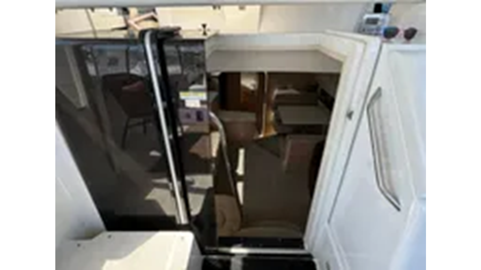 2000-carver-yachts-41-1-b9a329