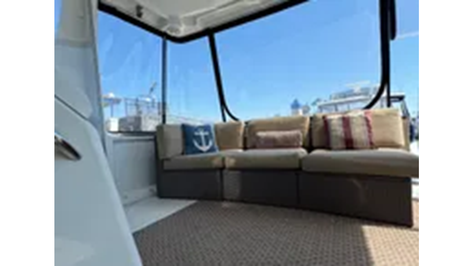 2000-carver-yachts-41-1-b9a329