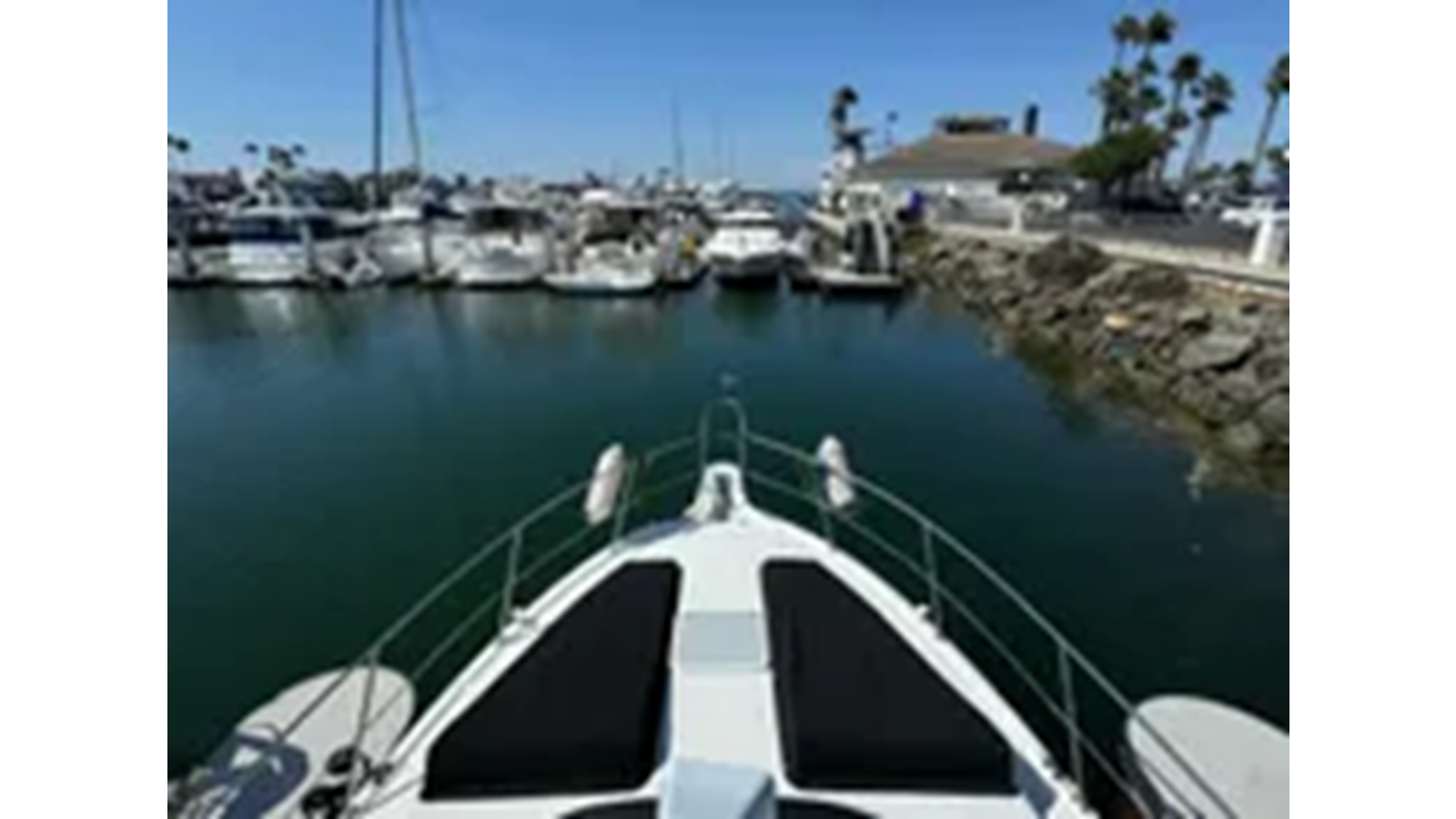 2000-carver-yachts-41-1-b9a329