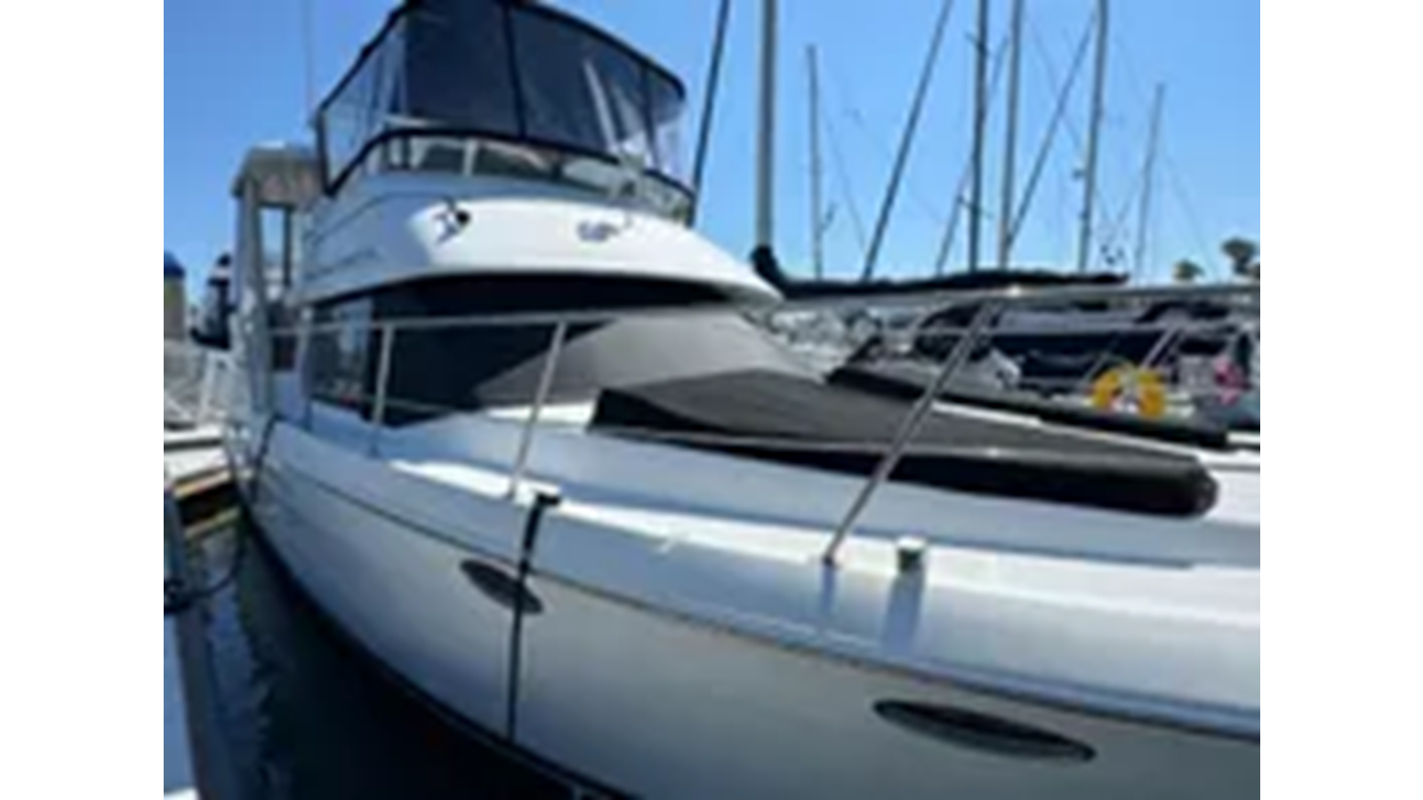 2000-carver-yachts-41-1-b9a329