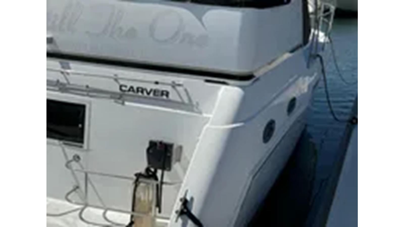 2000-carver-yachts-41-1-b9a329