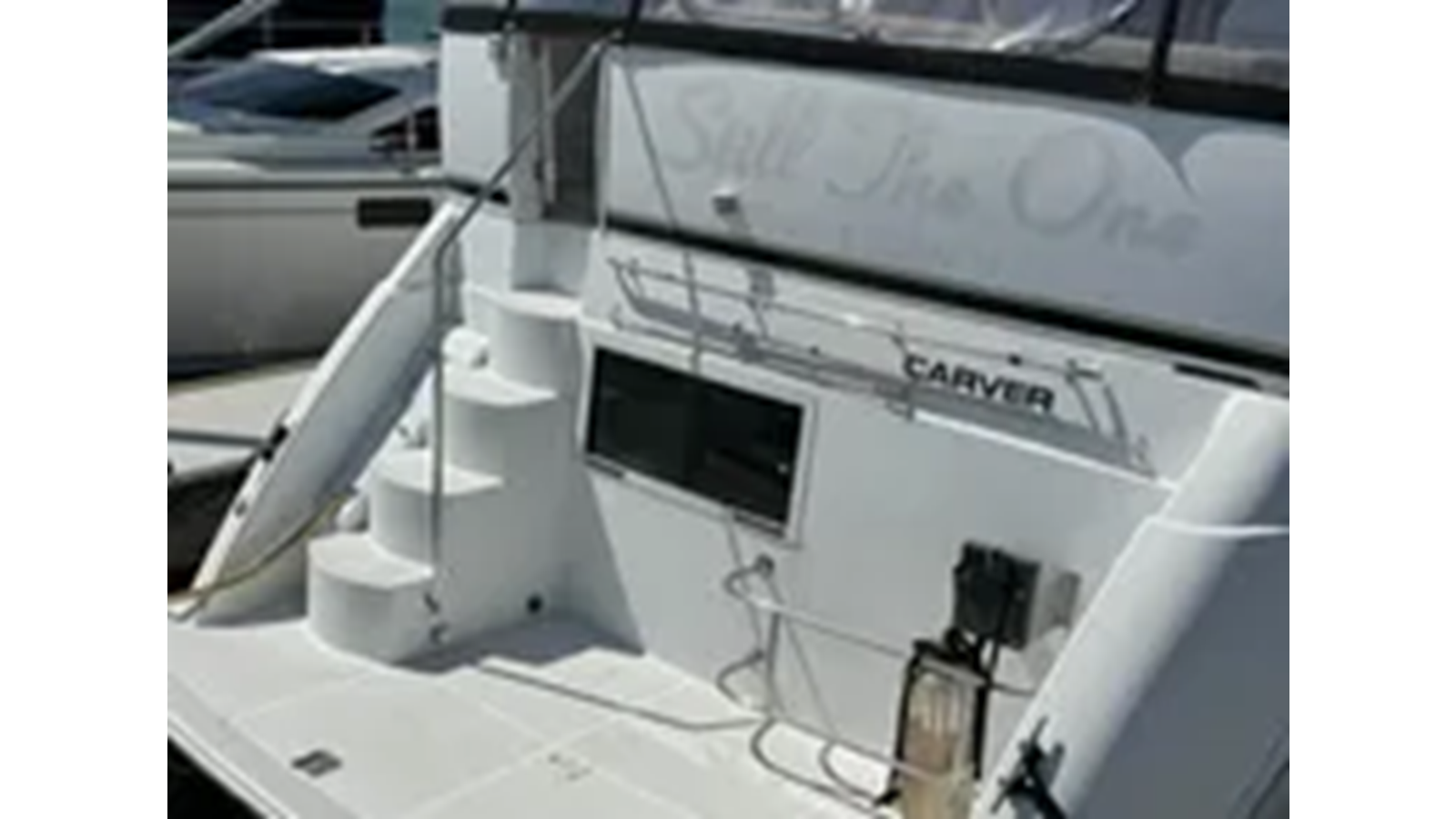 2000-carver-yachts-41-1-b9a329