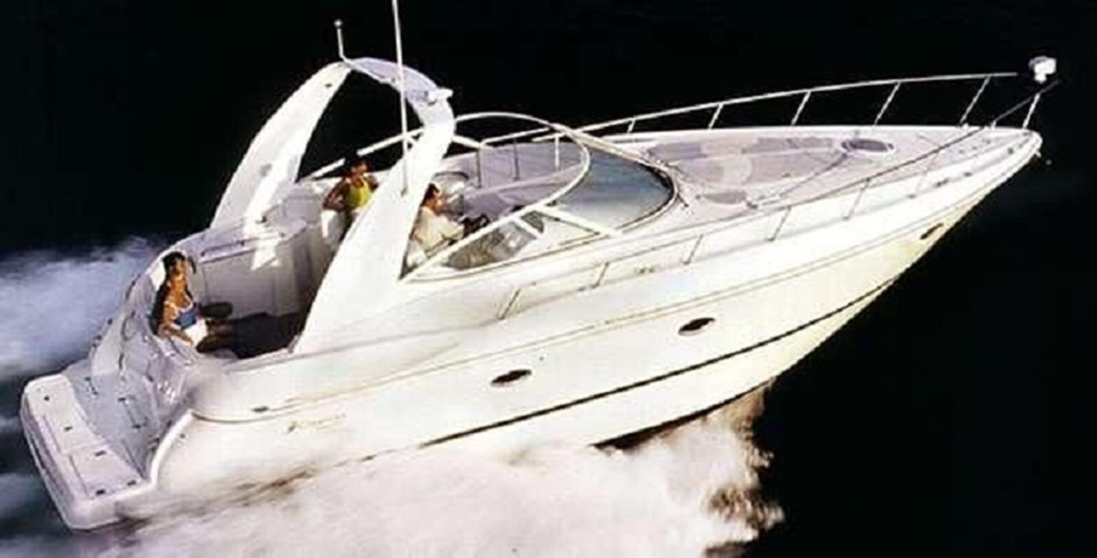 2000-cruisers-yachts-40-2-233fef